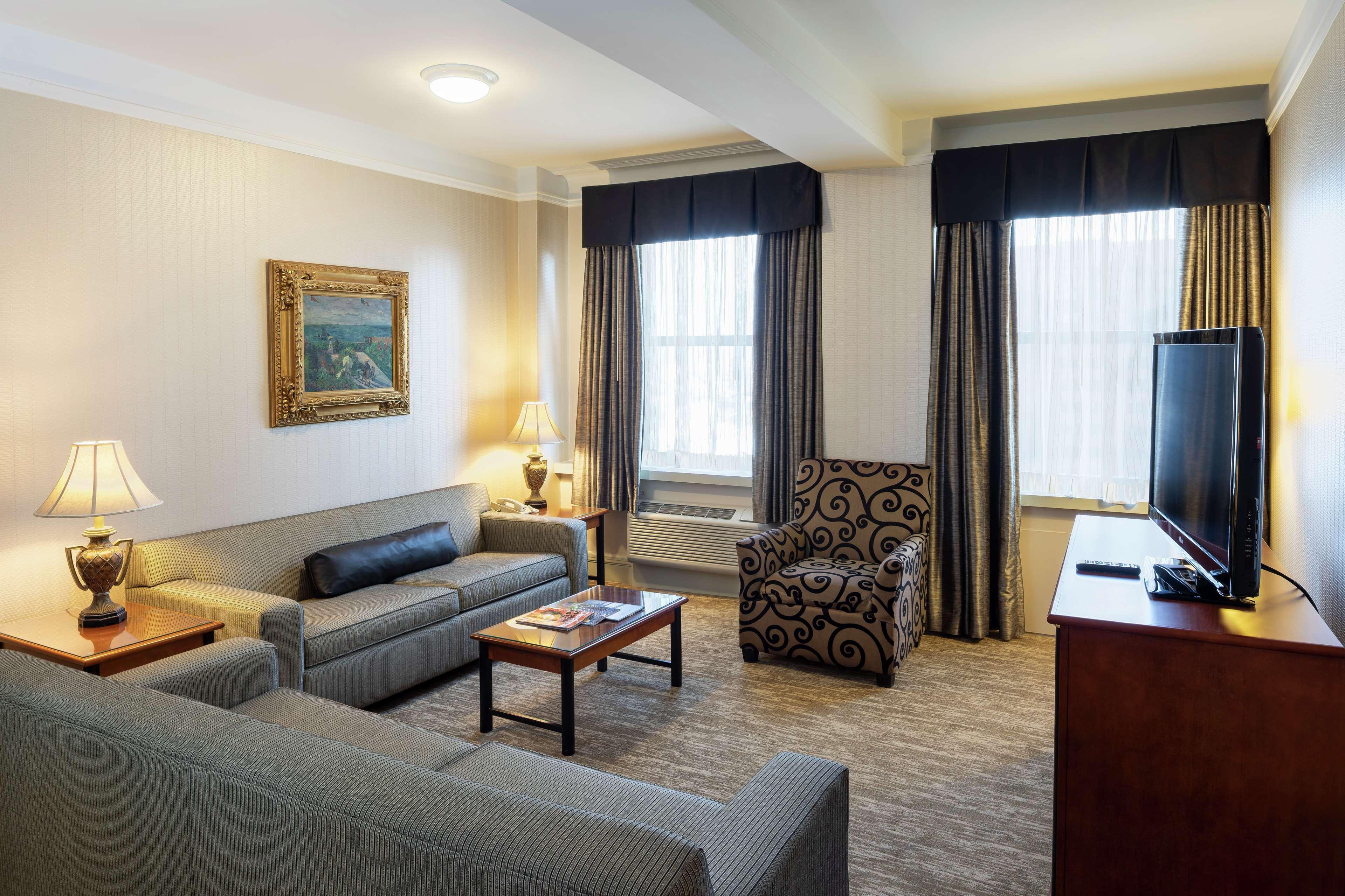 Hotel Hilton Netherland Plaza 4*