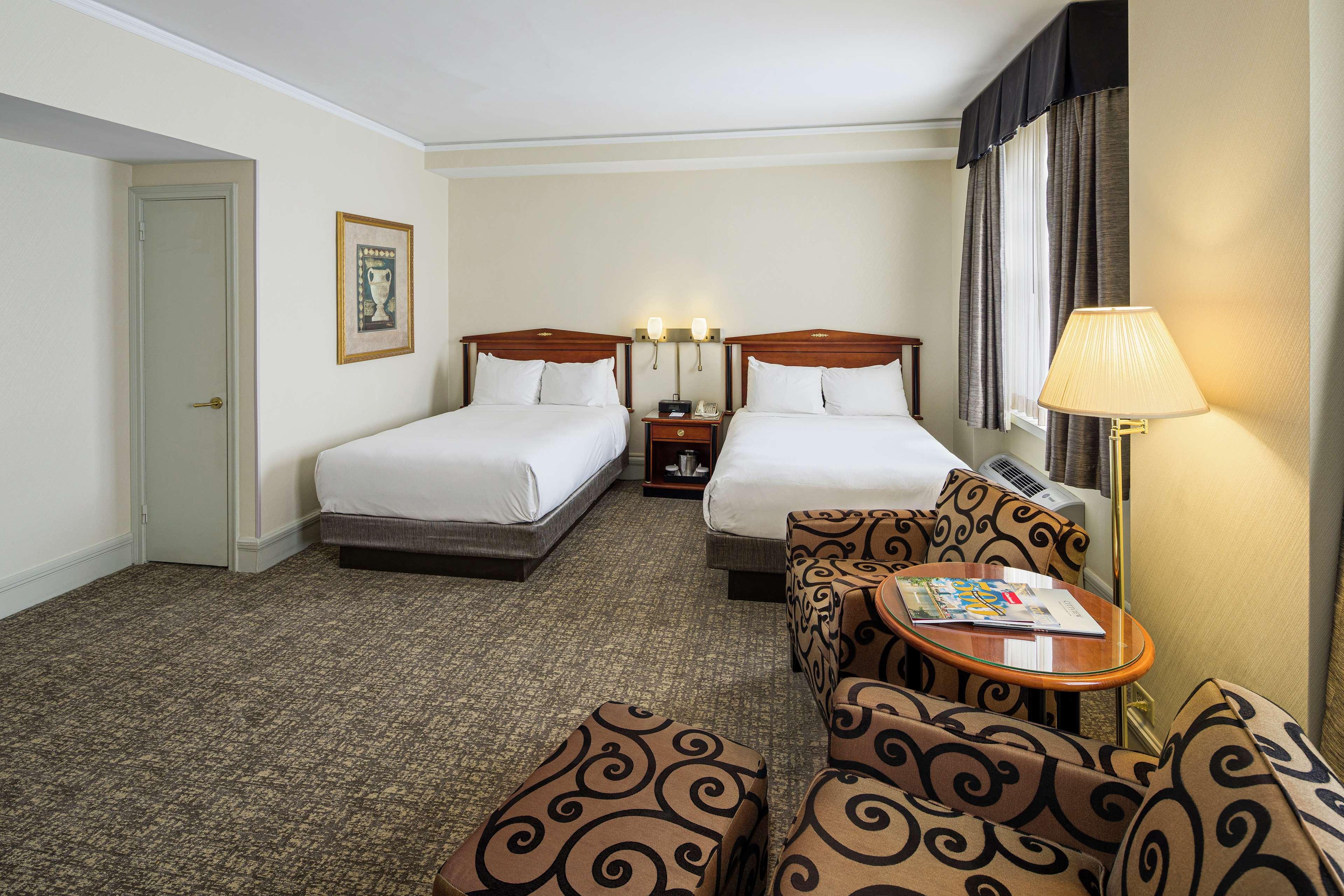 Hilton Netherland Plaza Hotel
